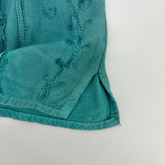 Papa Teal Embroidered Stripe V-Neck Button Front Tie Back Sleeveless Top, Medium - Picture 12 of 16